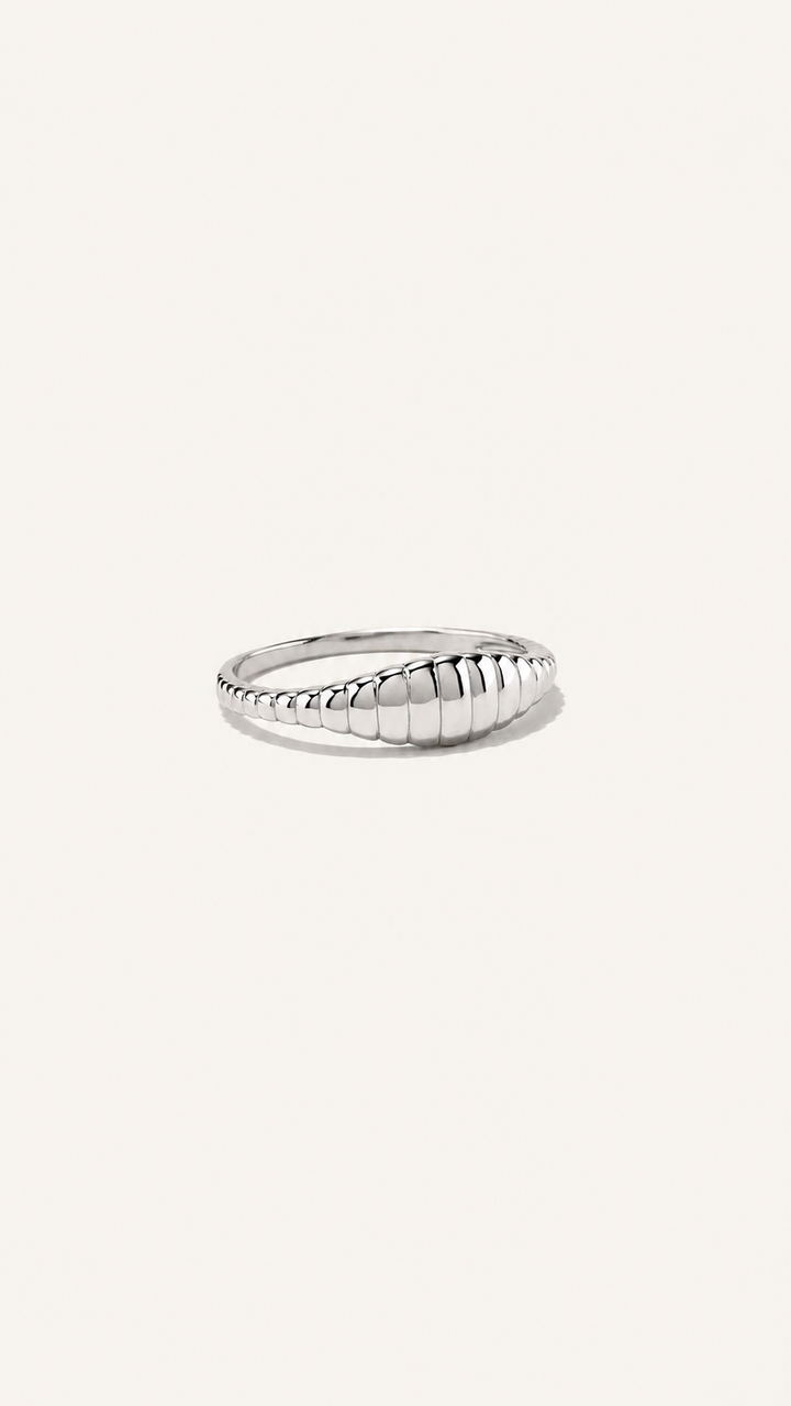 The Clean Girl Ring