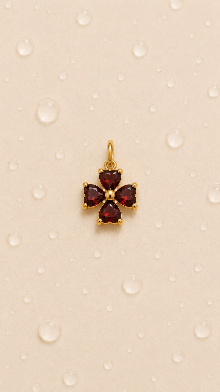 Noir Fleur Charm – Ruby